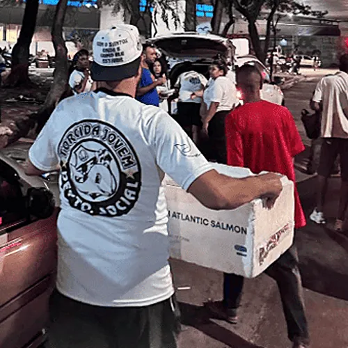 Torcida Jovem do Santos FC com o Santos onde e como ele estiver